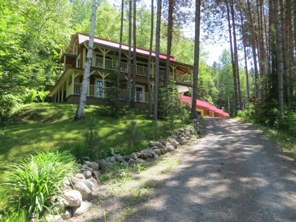 La Maison Sous Les Arbres Saint Roch de Mekinac 외부 사진